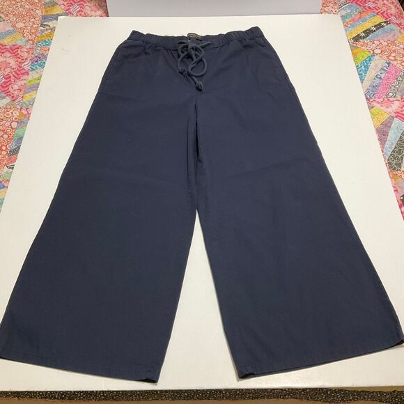 Banana Republic Wide Leg Crop. High tie waist. Navy. Small - Picture 13 of 16